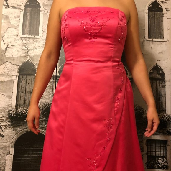 New Gorgeous Fuchsia Pink Evening Dress - Size 8 - Picture 1 of 9